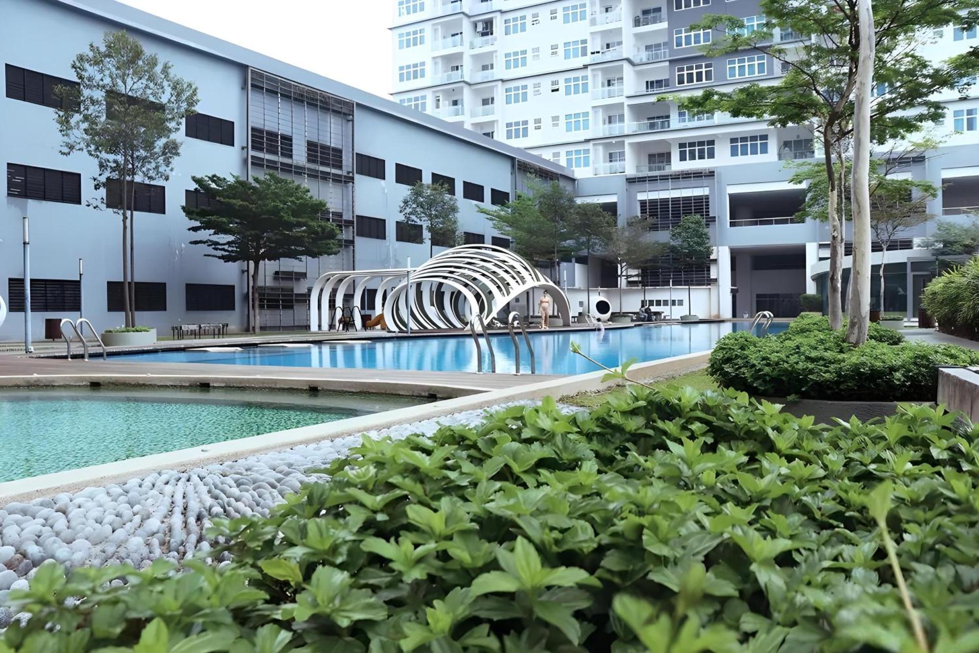 Le Thompson - Puchong Center Ioi Mall エクステリア 写真